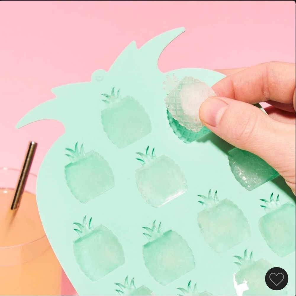 Pineapple Ice Cube Tray NWT - Picture 3 of 5